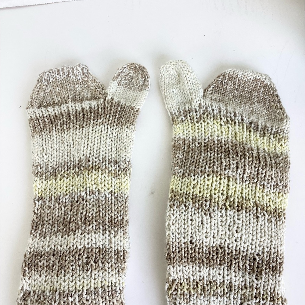 Socks Hand Crafted Ankle Flip Flop Tan Cream Silver Tan Knit Boho Eclectic - Picture 10 of 16